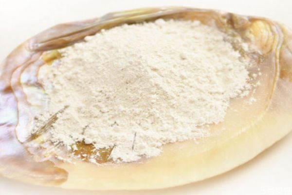 珍珠粉能讓皮膚變白嗎 堅(jiān)持使用珍珠粉有什么效果 珍珠粉能讓皮膚變白嗎 堅(jiān)持使用珍珠粉有什么效果