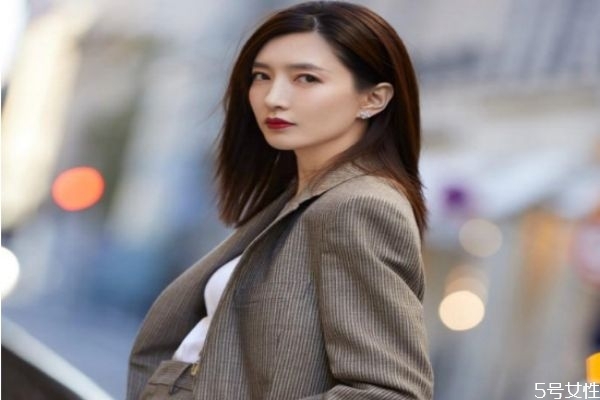 怎么改善皮膚黑的問(wèn)題 皮膚黑怎么辦才變白