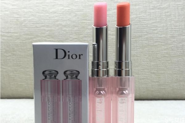 迪奧潤唇膏怎么樣 迪奧潤唇膏和口紅的區(qū)別 迪奧潤唇膏怎么樣 迪奧潤唇膏和口紅的區(qū)別