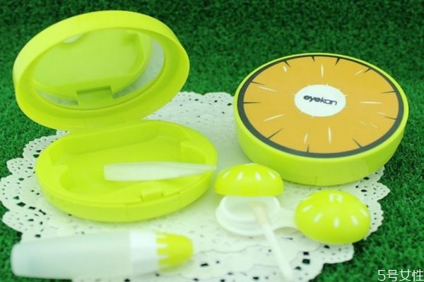 戴美瞳可以小瞇一會(huì)兒?jiǎn)?美瞳最多能戴多長(zhǎng)時(shí)間 戴美瞳可以小瞇一會(huì)兒?jiǎn)?美瞳最多能戴多長(zhǎng)時(shí)間