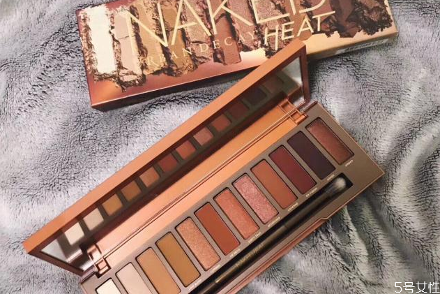 衰敗城市眼影保質(zhì)期一般多久 衰敗城市眼影生產(chǎn)日期怎么看 衰敗城市眼影保質(zhì)期一般多久 衰敗城市眼影生產(chǎn)日期怎么看