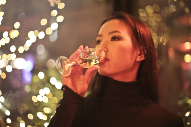 喝酒后吃什么食物能快速解酒防醉 喝酒后吃什么食物能快速解酒防醉