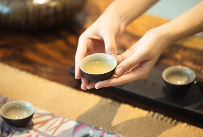 用茶水喝藥會不會影響藥效 對藥性或有影響 用茶水喝藥會不會影響藥效 對藥性或有影響