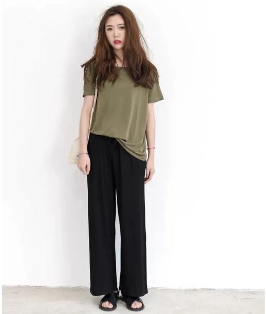 微胖女孩穿什么樣的衣服好看 微胖女孩穿什么樣的衣服好看