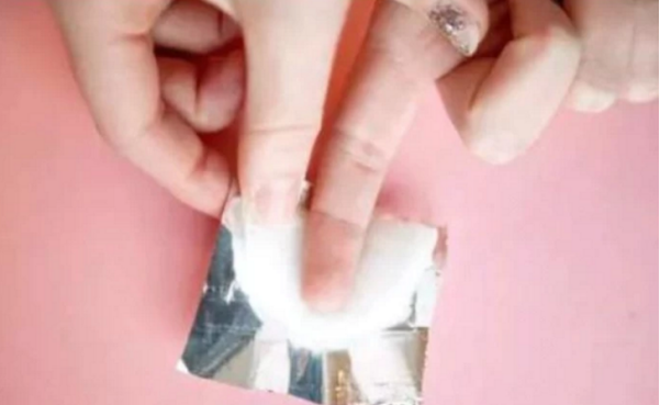 貼片甲的卸除方法 貼片甲怎么卸 貼片甲的卸除方法 貼片甲怎么卸