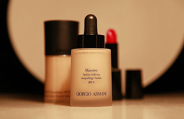 粉底液有酒精味正常嗎 粉底液有鉛汞嗎 粉底液有酒精味正常嗎 粉底液有鉛汞嗎