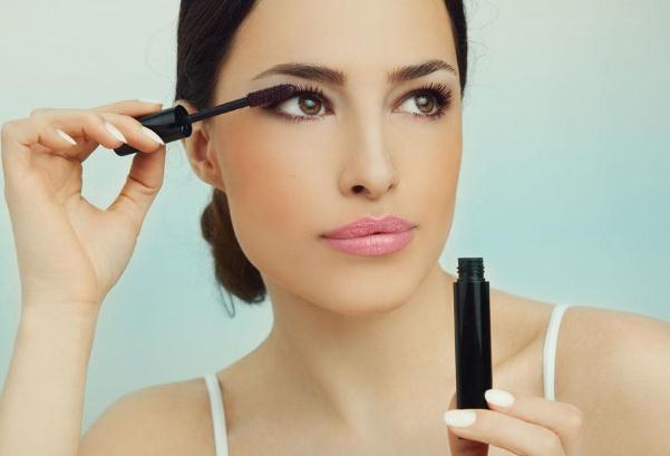 睫毛膏要卸妝嗎 睫毛膏要用專門卸妝液嗎 睫毛膏要卸妝嗎 睫毛膏要用專門卸妝液嗎