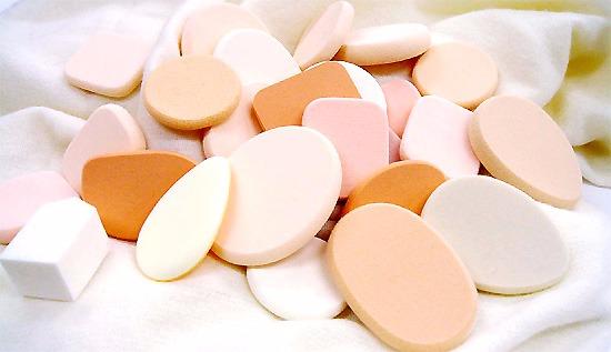 粉撲的正確使用方法 粉撲需要打濕使用嗎 粉撲的正確使用方法 粉撲需要打濕使用嗎