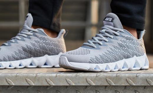 安踏運動鞋要買大一碼嗎 安踏運動鞋要買偏大的碼數(shù)嗎 安踏運動鞋要買大一碼嗎 安踏運動鞋要買偏大的碼數(shù)嗎