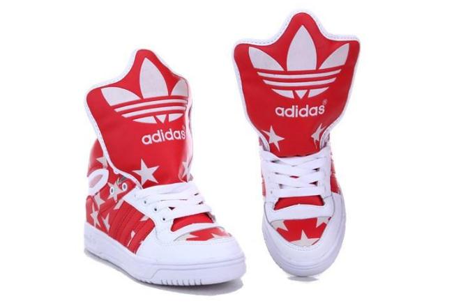 阿迪達斯有衣服嗎 阿迪達斯有什么產品 阿迪達斯有衣服嗎 阿迪達斯有什么產品