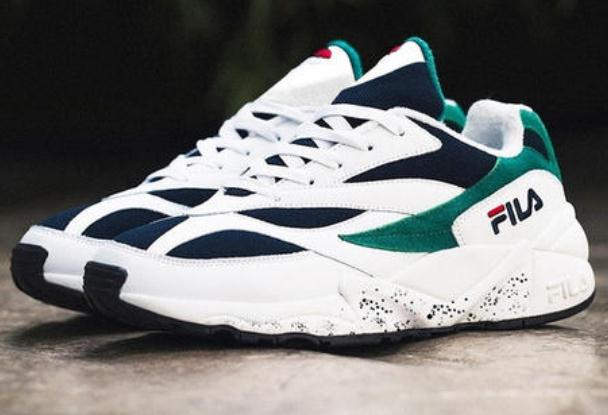 老爹鞋可以搭配裙子嗎 老爹鞋可以搭配闊腿褲嗎 老爹鞋可以搭配裙子嗎 老爹鞋可以搭配闊腿褲嗎