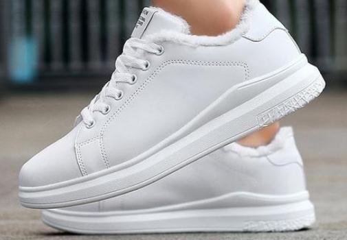 小白鞋有皺紋怎么辦 小白鞋有劃痕怎樣去除 小白鞋有皺紋怎么辦 小白鞋有劃痕怎樣去除