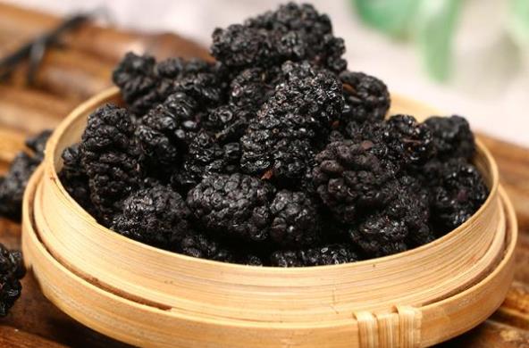 桑葚干有沒(méi)有保質(zhì)期限 桑葚干過(guò)期了還能吃嗎