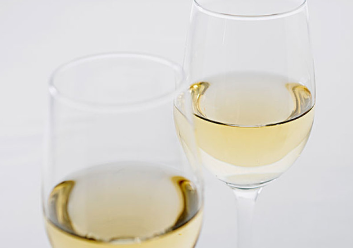 半干白葡萄酒是什么意思 半干白葡萄酒是甜的嗎 半干白葡萄酒是什么意思 半干白葡萄酒是甜的嗎