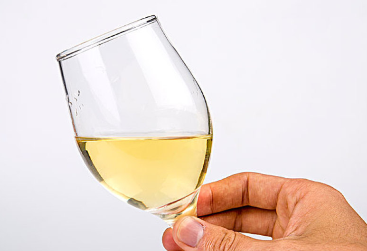 半干白葡萄酒保質期多久 半干白葡萄酒用醒酒嗎