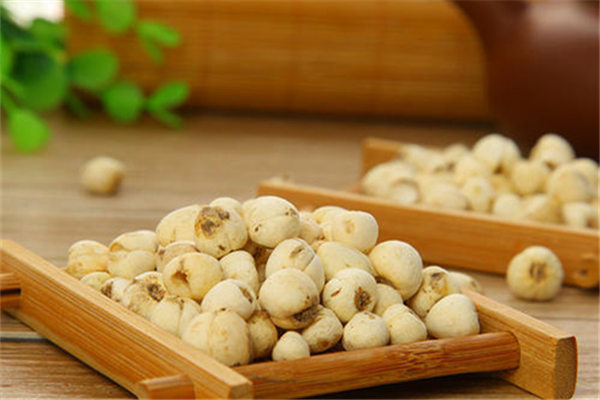 川貝可以直接吃嗎 川貝一次喝多少 川貝可以直接吃嗎 川貝一次喝多少