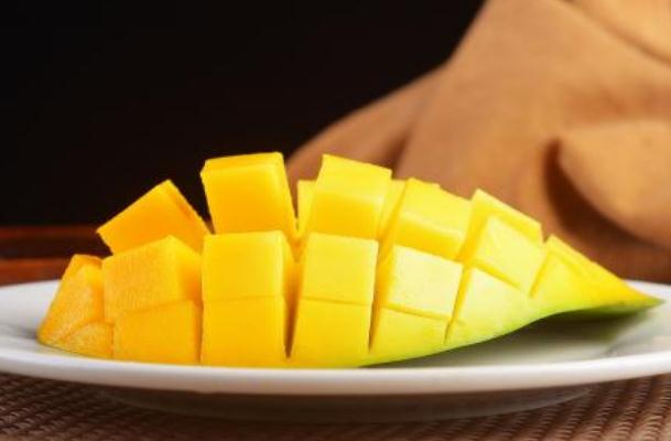 芒果的功效與作用 吃芒果有什么好處 芒果的功效與作用 吃芒果有什么好處