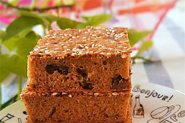 紅糖硬了如何立刻變軟 紅糖變硬了還能喝嗎 紅糖硬了如何立刻變軟 紅糖變硬了還能喝嗎