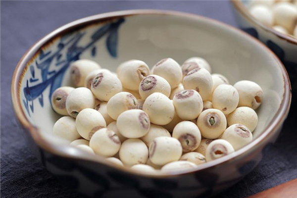 蓮子新鮮的好還是干的好 蓮子怎么變成干蓮子