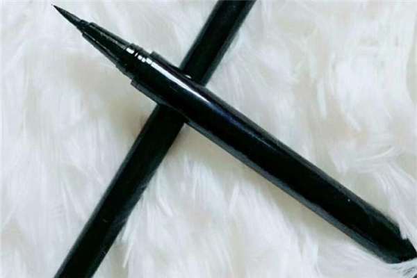 眼線筆有防水的嗎 眼線筆不防水怎么處理 眼線筆有防水的嗎 眼線筆不防水怎么處理