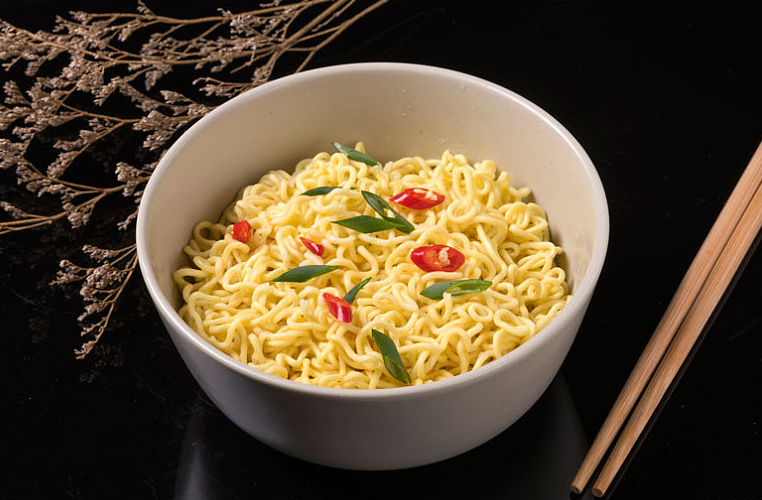 吃方便面對身體有害嗎 方便面、掛面、手搟面哪個更有營養(yǎng)