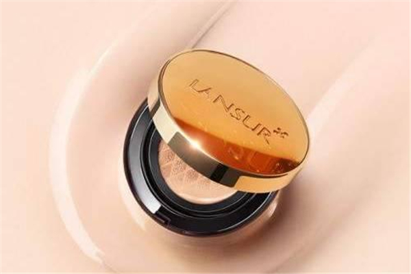 粉底使用誤區(qū) 粉底該怎么正確使用 粉底使用誤區(qū) 粉底該怎么正確使用