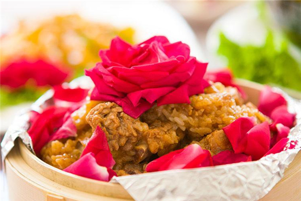 云南大學(xué)食堂推出玫瑰宴 玫瑰宴是什么 云南大學(xué)食堂推出玫瑰宴 玫瑰宴是什么