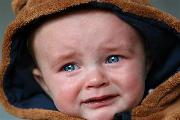 寶寶老哭什么原因 寶寶老哭應(yīng)該怎辦 寶寶老哭什么原因 寶寶老哭應(yīng)該怎辦