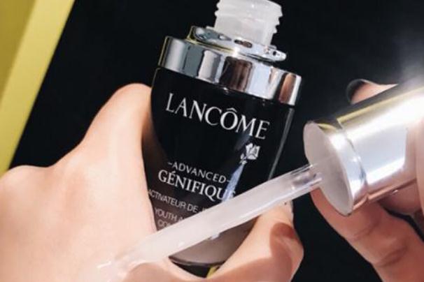 蘭蔻小黑瓶有幾種版本 蘭蔻小黑瓶適合多大年紀(jì)開始用 蘭蔻小黑瓶有幾種版本 蘭蔻小黑瓶適合多大年紀(jì)開始用