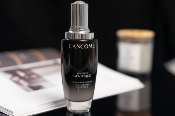 蘭蔻小黑瓶可以祛斑嗎 蘭蔻小黑瓶可以直接涂臉上嗎 蘭蔻小黑瓶可以祛斑嗎 蘭蔻小黑瓶可以直接涂臉上嗎