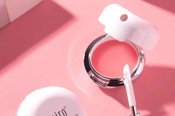 唇膜可以去除黑色素嗎 唇膜可以去死皮嗎 唇膜可以去除黑色素嗎 唇膜可以去死皮嗎