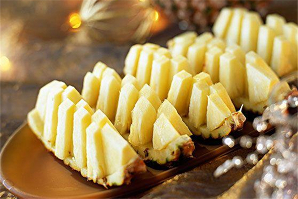 鳳梨對(duì)胃有影響嗎 鳳梨胃不好的人能吃嗎 鳳梨對(duì)胃有影響嗎 鳳梨胃不好的人能吃嗎