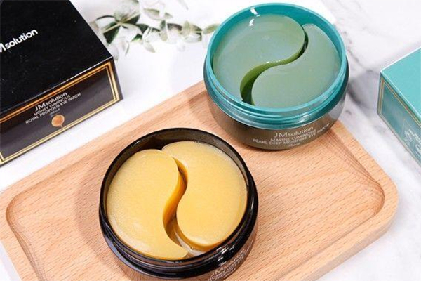 眼膜和眼霜哪個效果好 眼膜和眼霜可以一起使用嗎 眼膜和眼霜哪個效果好 眼膜和眼霜可以一起使用嗎