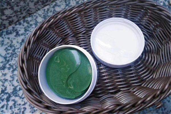 眼膜可以和面膜一起敷嗎 眼膜可以重復(fù)使用嗎 眼膜可以和面膜一起敷嗎 眼膜可以重復(fù)使用嗎