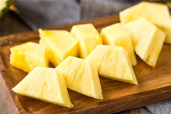 鳳梨對(duì)胃有影響嗎 鳳梨胃不好的人能吃嗎 鳳梨對(duì)胃有影響嗎 鳳梨胃不好的人能吃嗎