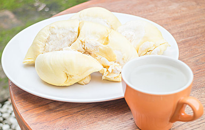 女性吃榴蓮最佳時(shí)間 吃榴蓮的7大禁忌 女性吃榴蓮最佳時(shí)間 吃榴蓮的7大禁忌