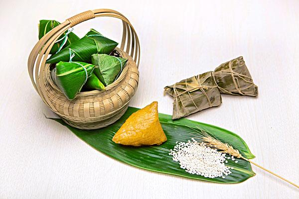 粽子到底是煮還是蒸 粽子怎么煮才好吃 粽子到底是煮還是蒸 粽子怎么煮才好吃