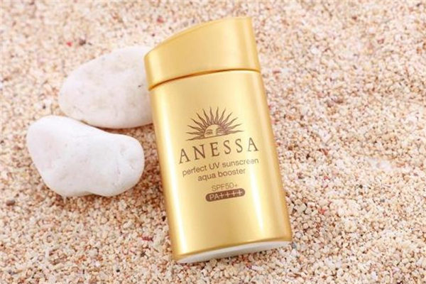 防曬霜用手好還是美妝蛋好 防曬霜用手涂有細菌嗎 防曬霜用手好還是美妝蛋好 防曬霜用手涂有細菌嗎