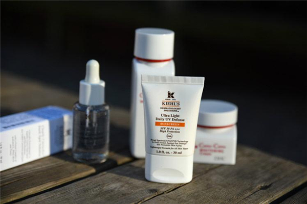 防曬霜保質(zhì)期一般多久 防曬霜保質(zhì)期過了還能用嗎 防曬霜保質(zhì)期一般多久 防曬霜保質(zhì)期過了還能用嗎