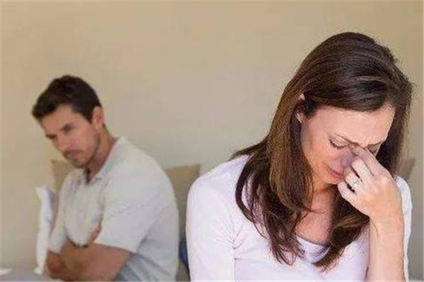 老公和別的女人搞曖昧怎么辦 老公和別的女人睡了怎么辦 老公和別的女人搞曖昧怎么辦 老公和別的女人睡了怎么辦