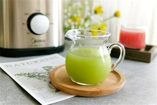 苦瓜汁喝多了對(duì)身體有害嗎 苦瓜汁喝多少合適 苦瓜汁喝多了對(duì)身體有害嗎 苦瓜汁喝多少合適