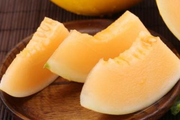 哈密瓜為什么麻舌頭 吃哈密瓜舌頭麻該怎么辦 哈密瓜為什么麻舌頭 吃哈密瓜舌頭麻該怎么辦