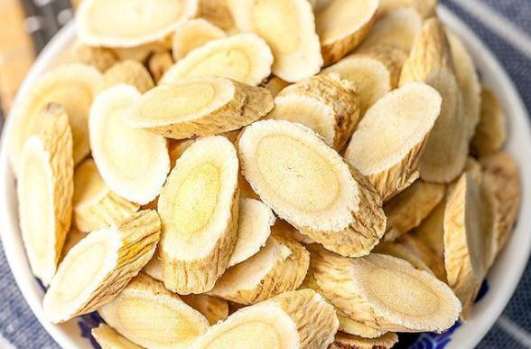 黃芪的功效與主治 黃芪的最佳搭配 黃芪的功效與主治 黃芪的最佳搭配