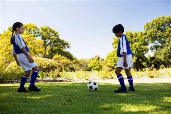 孩子不愛運(yùn)動(dòng)怎么辦 孩子不愛運(yùn)動(dòng)的壞處 孩子不愛運(yùn)動(dòng)怎么辦 孩子不愛運(yùn)動(dòng)的壞處