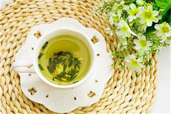 蓮子心會(huì)傷脾胃嗎 蓮子心對(duì)胃好嗎 蓮子心會(huì)傷脾胃嗎 蓮子心對(duì)胃好嗎