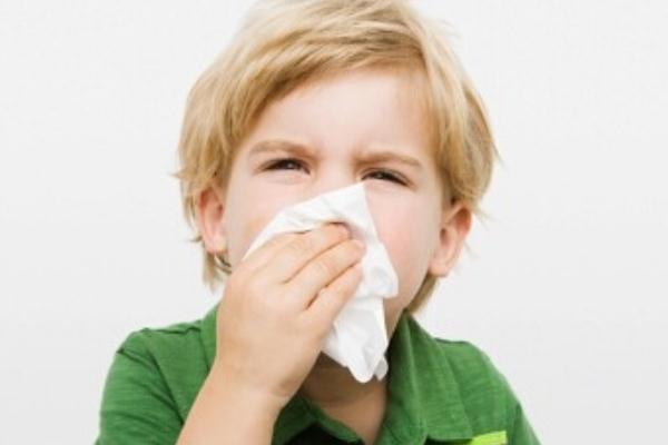 嬰兒感冒發(fā)燒怎么處理 嬰兒感冒發(fā)燒幾天才能退燒 嬰兒感冒發(fā)燒怎么處理 嬰兒感冒發(fā)燒幾天才能退燒