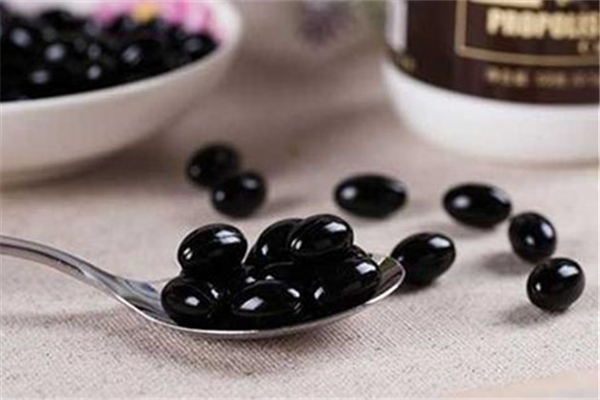 蜂膠吃多了有什么危害 蜂膠的注意事項(xiàng) 蜂膠吃多了有什么危害 蜂膠的注意事項(xiàng)