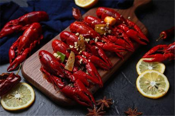 小龍蝦要去蝦線(xiàn)嗎 小龍蝦去蝦線(xiàn)好還是不去蝦線(xiàn)好