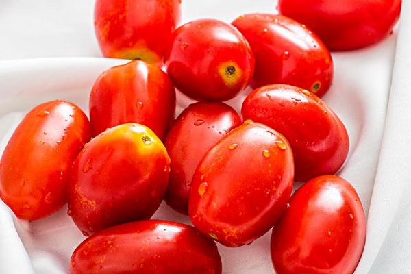 圣女果的功效與作用 圣女果一天可以吃多少 圣女果的功效與作用 圣女果一天可以吃多少