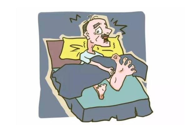 小腿抽筋有什么危害 小腿抽筋有硬塊是怎么回事 小腿抽筋有什么危害 小腿抽筋有硬塊是怎么回事